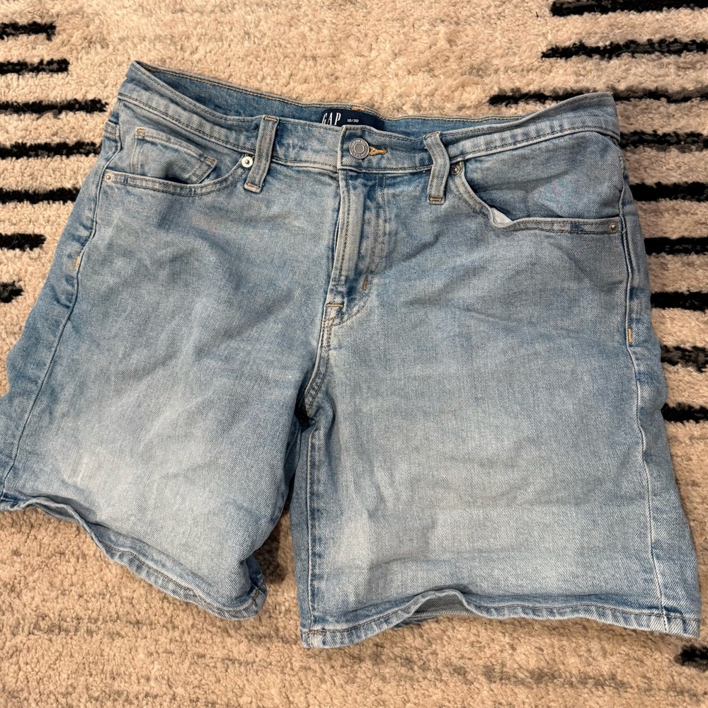 GAP 5” Blue Jean Shorts with Distressed Hem